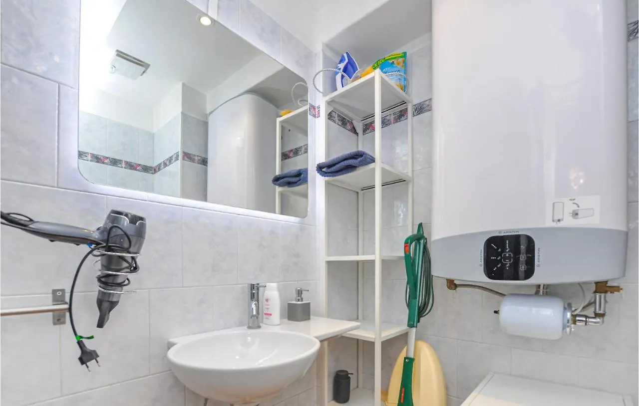 Beautiful Apartment In Nice With Wifi